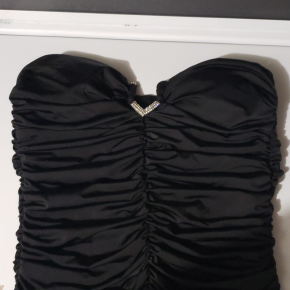 Dress - Picture 4 of 5